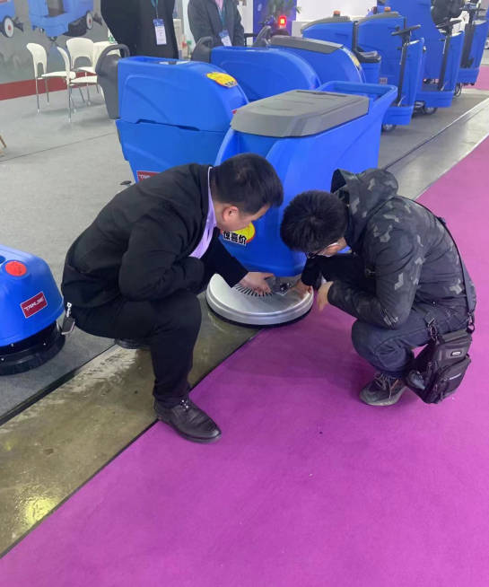柳州小型电动洗地机是否适合用于环卫保洁